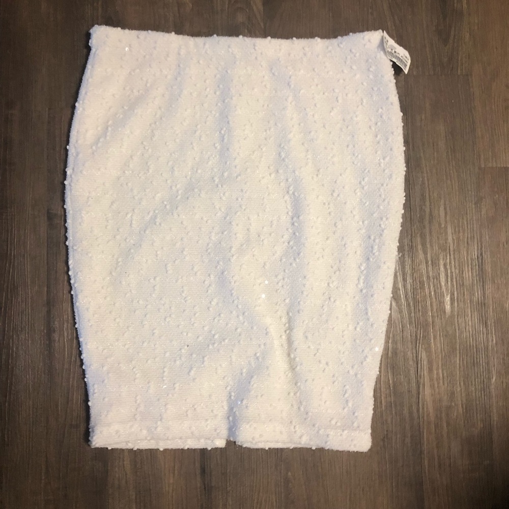 Long white bodycon skirt